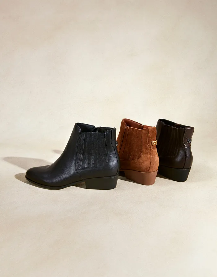 Aerosoles Heeled Boots Comfortable Covered Gore Western Ankle Bootie In Black Waxy Leather Leather 8211 Women