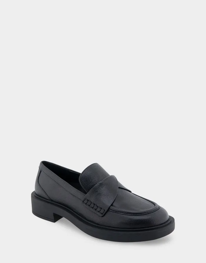 Aerosoles Wide Width Flats Comfortable Molded Unit Loafer With Twisted Keeper In Black Waxy Leather Leather 8211 Women Aerosoles Wide Width Flats Comfortable Molded Unit Loafer With Twisted Keeper In Black Waxy Leather Leather 8211 Women