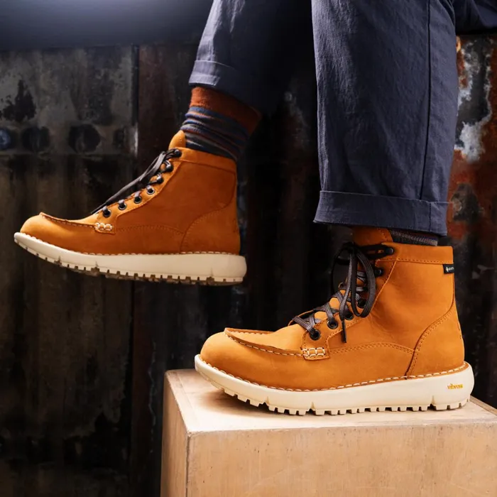 Danner Casual Everyday Logger Moc 917 GTX Roasted Pecan 8211 Women Danner Casual Everyday Logger Moc 917 GTX Roasted Pecan 8211 Women