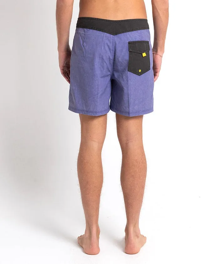 Deus Ex Machina Boardshorts Men Catch Boardshort Mesh 8211 Deep Blue Deus Ex Machina Boardshorts Men Catch Boardshort Mesh 8211 Deep Blue