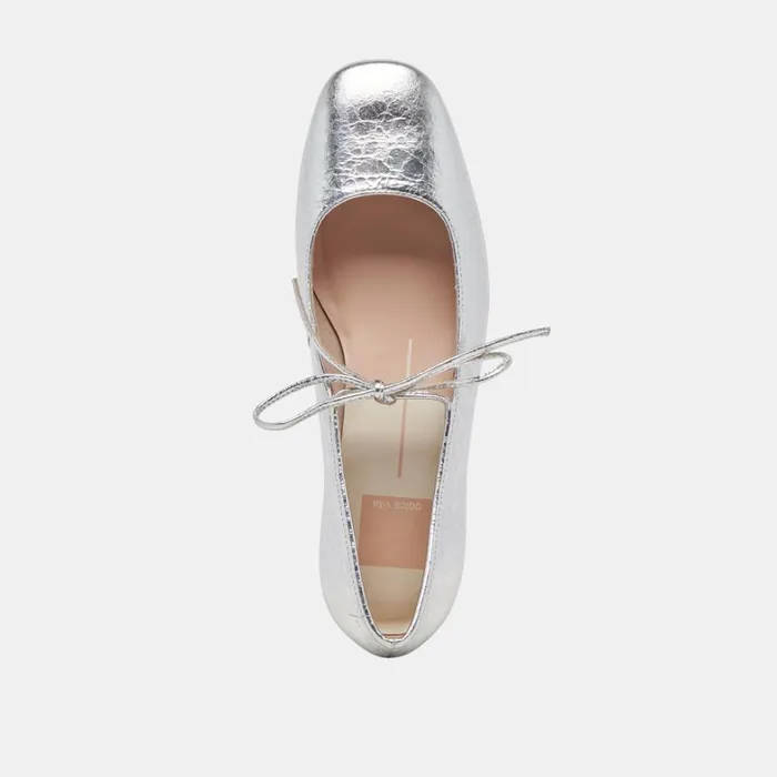 Flats and Loafers Women Dolce Vita Ardien Heels Silver Crinkle Patent