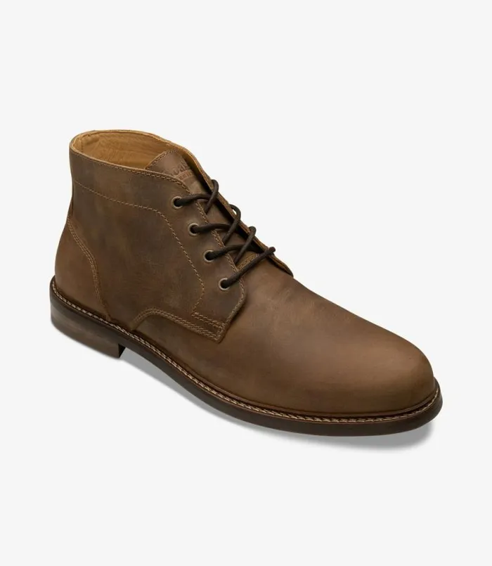 Gilbert Brown Nubuck Men Loake Boots