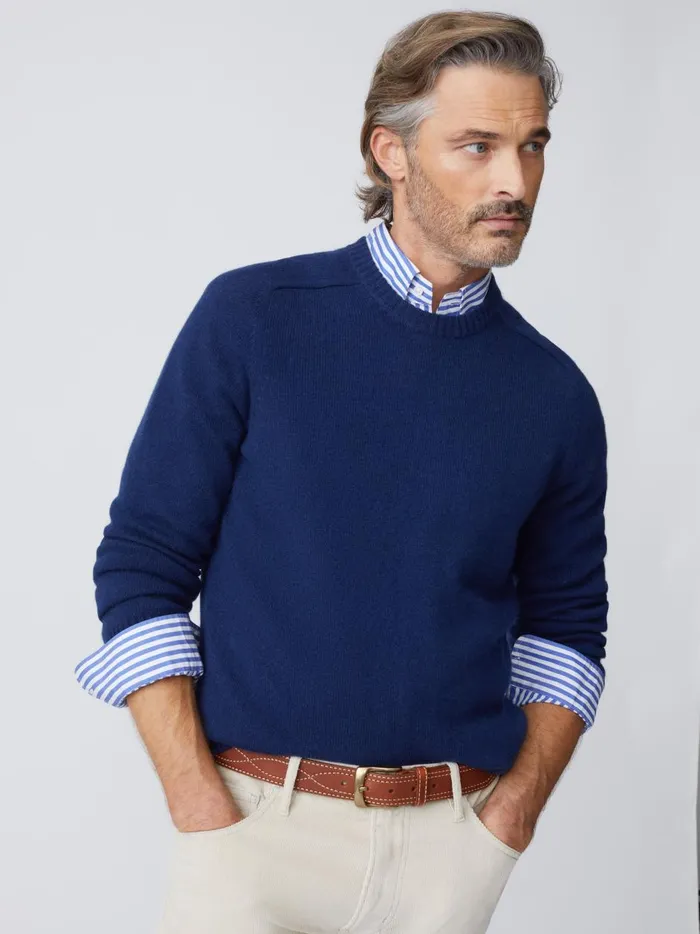Gordon Cashmere Sweater Classic Navy Men JMcLaughlin Sweaters Gordon Cashmere Sweater Classic Navy Men JMcLaughlin Sweaters