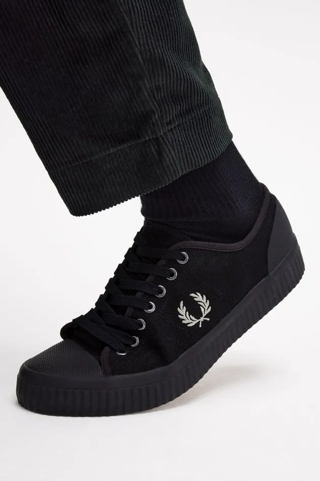 Hughes Low Black Men Fred Perry Shoes