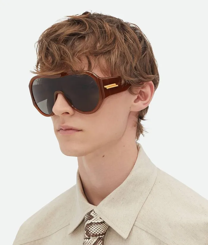 MenWomen Sunglasses Bottega Veneta Scudo Shield Sunglasses Browngrey
