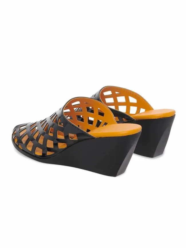 Mules and Clogs Woman Arche Egahya Slippers Patent And Plain Leather Multicolor Blackyellowblackcasa Mules and Clogs Woman Arche Egahya Slippers Patent And Plain Leather Multicolor Blackyellowblackcasa