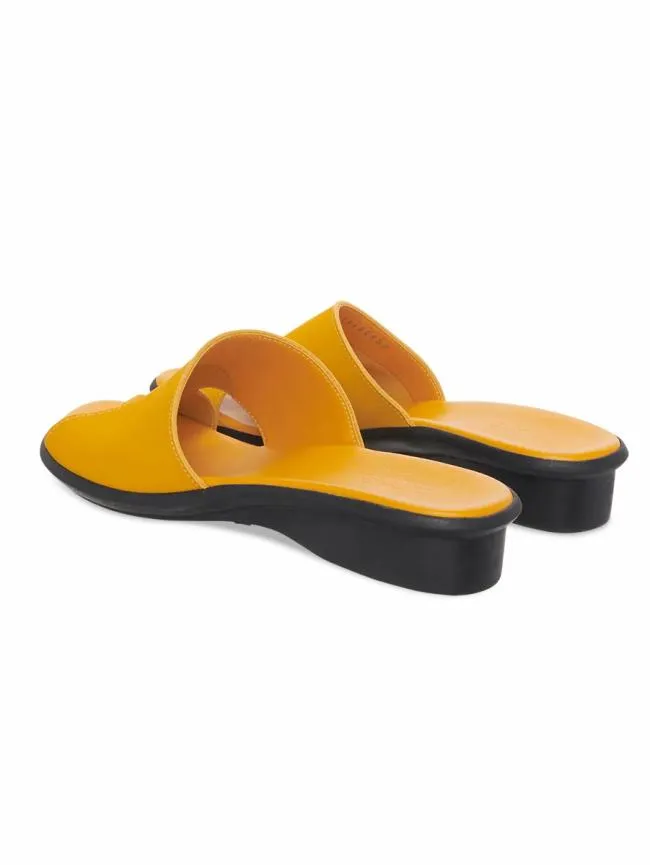 Mules and Clogs Woman Arche Salina Slippers Nubuck Leather Yellowcasa Mules and Clogs Woman Arche Salina Slippers Nubuck Leather Yellowcasa