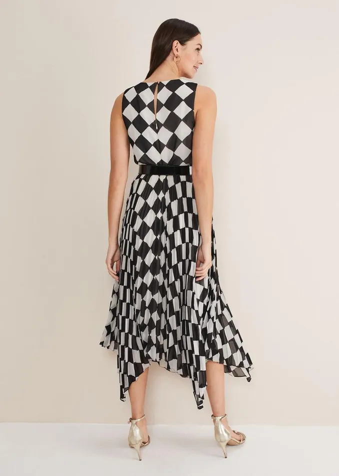 Phase Eight Dresses Women Laurel Checked Pleated Midi Dress Blackwhite