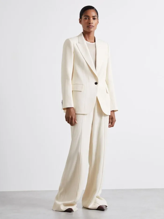 Reiss Blazers and Jackets Women Atelier Single Breasted Suit Jacket With Virgin Wool In Ivory Reiss Blazers and Jackets Women Atelier Single Breasted Suit Jacket With Virgin Wool In Ivory