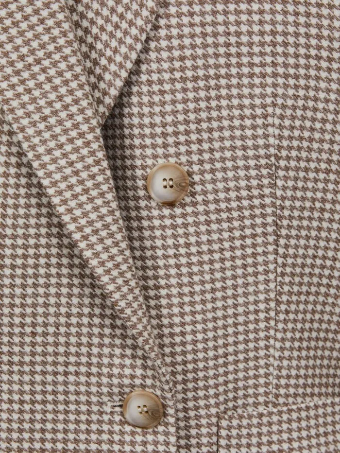 Reiss Blazers and Jackets Women Petite WoolBlend DoubleBreasted Dogtooth Blazer In Beige Check Reiss Blazers and Jackets Women Petite WoolBlend DoubleBreasted Dogtooth Blazer In Beige Check