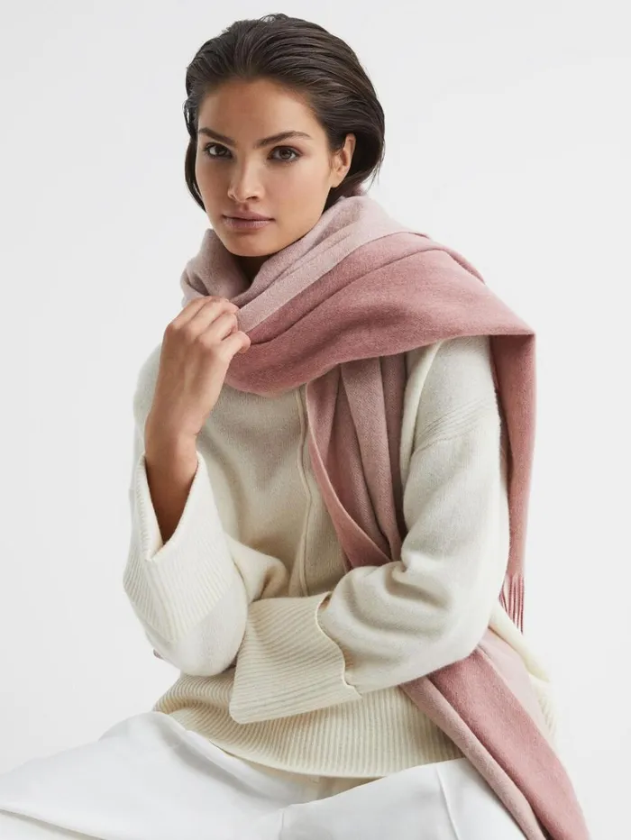 Reiss Hats Gloves and Scarves Women WoolCashmere Scarf In Blush Reiss Hats Gloves and Scarves Women WoolCashmere Scarf In Blush