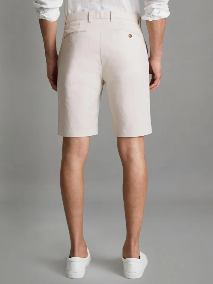 Reiss Shorts Men Modern Fit Cotton Blend Chino Shorts In Chalk Reiss Shorts Men Modern Fit Cotton Blend Chino Shorts In Chalk