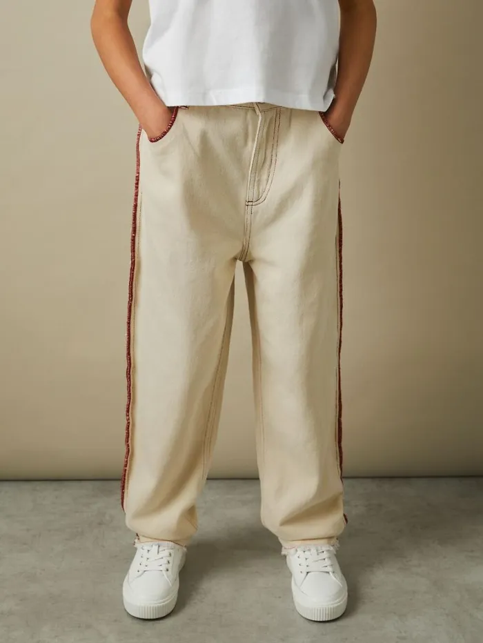 Reiss Trousers Children 49 Yrs Contrast Stitch Frayed Hem Jeans In Ecru Reiss Trousers Children 49 Yrs Contrast Stitch Frayed Hem Jeans In Ecru