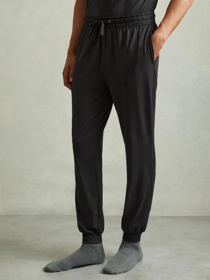 Reiss Trousers Men Tapered StretchJersey Joggers In Black Reiss Trousers Men Tapered StretchJersey Joggers In Black