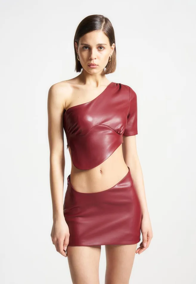Skirts Women Manire De Voir Curved Waist Leather Mini Skirt Wine Red