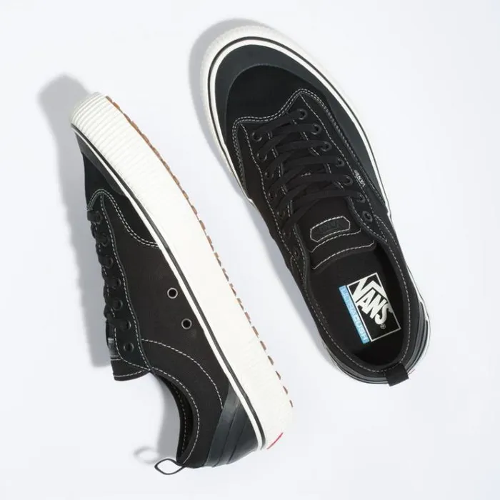 Vans Canvas Destruct SF BlackMarshmallow Mens Surf Vibes Vans Canvas Destruct SF BlackMarshmallow Mens Surf Vibes