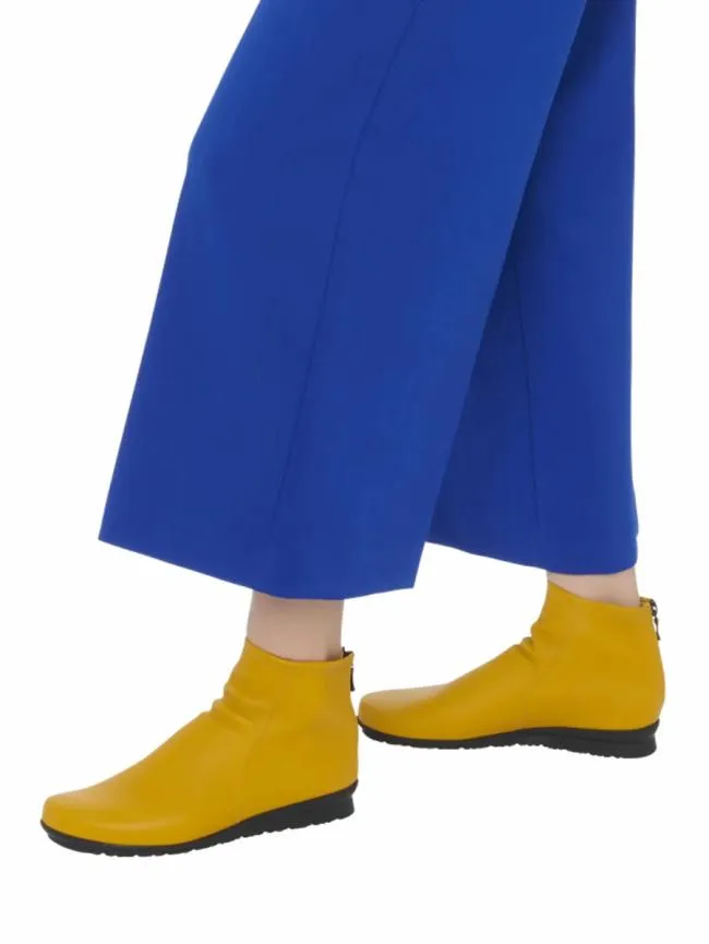 Winter Collection Woman Arche Baryky Ankle Boots Plain Leather Yellowocre Winter Collection Woman Arche Baryky Ankle Boots Plain Leather Yellowocre