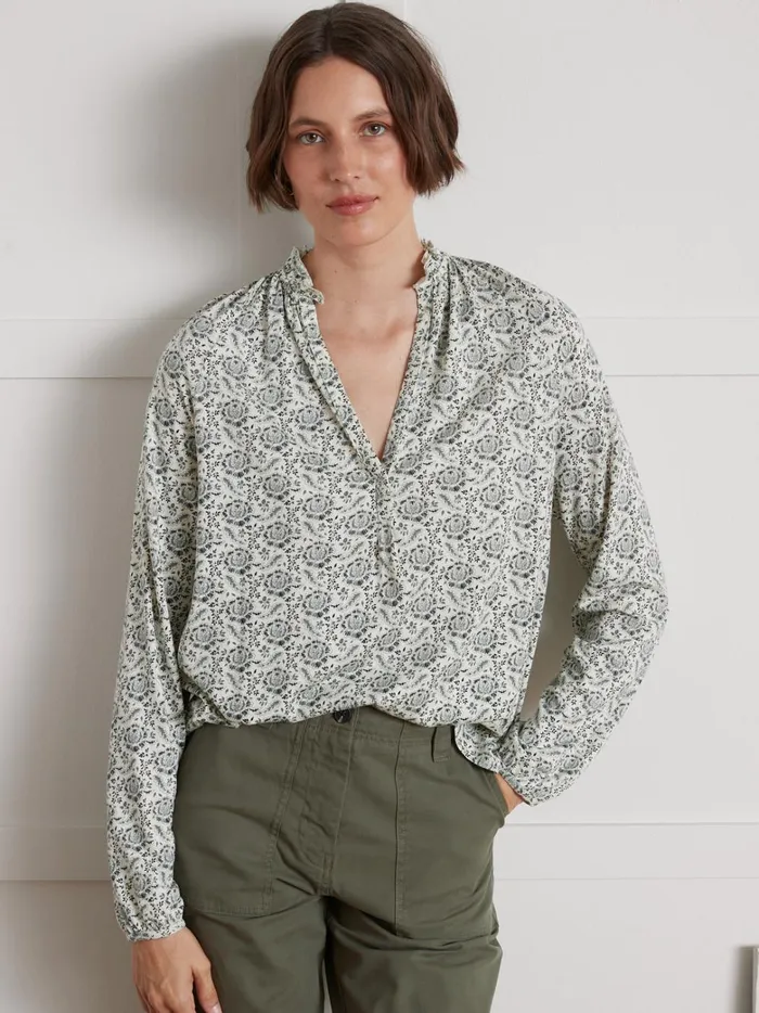 Women Clothing Cyrillus Print TShirt With Frilly Neckline Imp Geraldine Vert