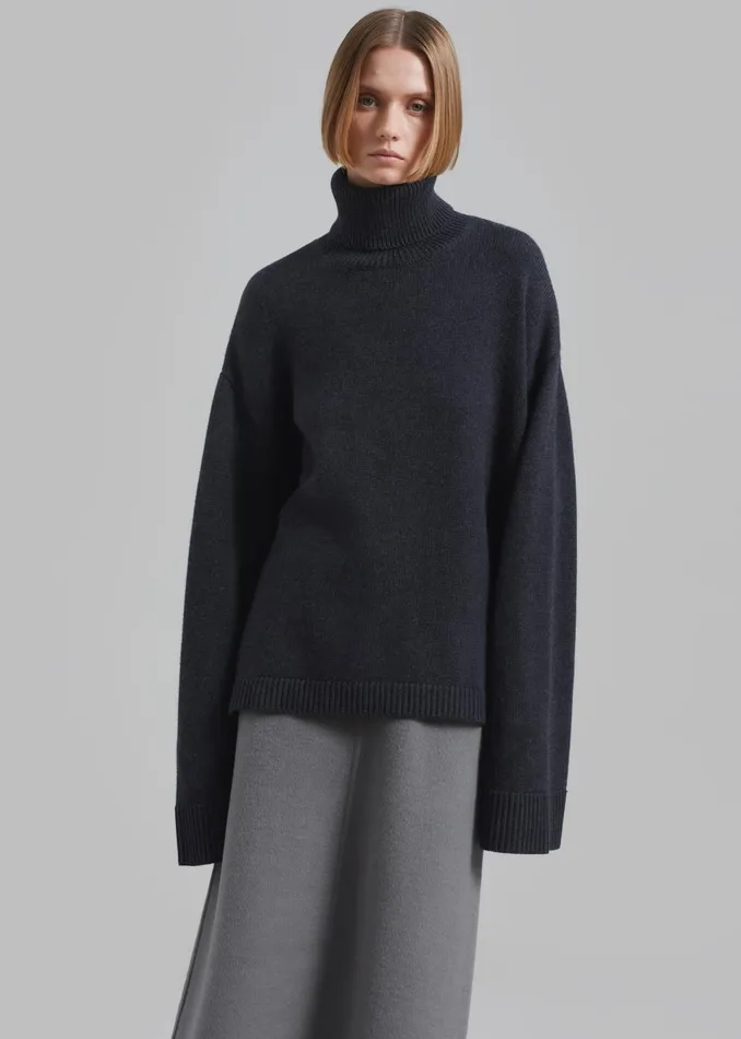 Women Knitwear The Frankie Shop Rhea Trapeze Turtleneck 8211 Charcoal