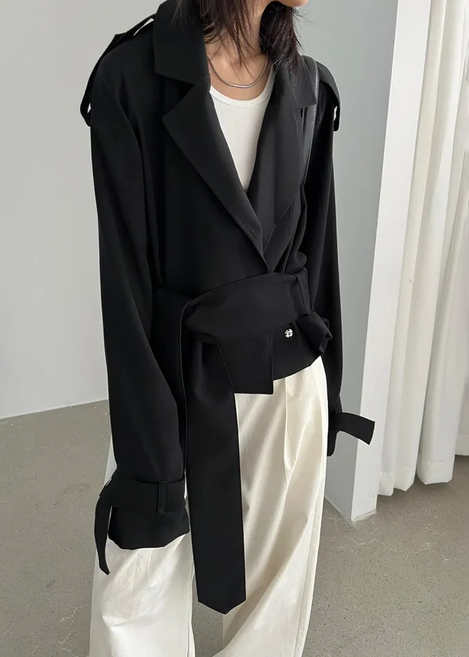 Women Outerwear The Frankie Shop Faven Cropped Trench 8211 Black