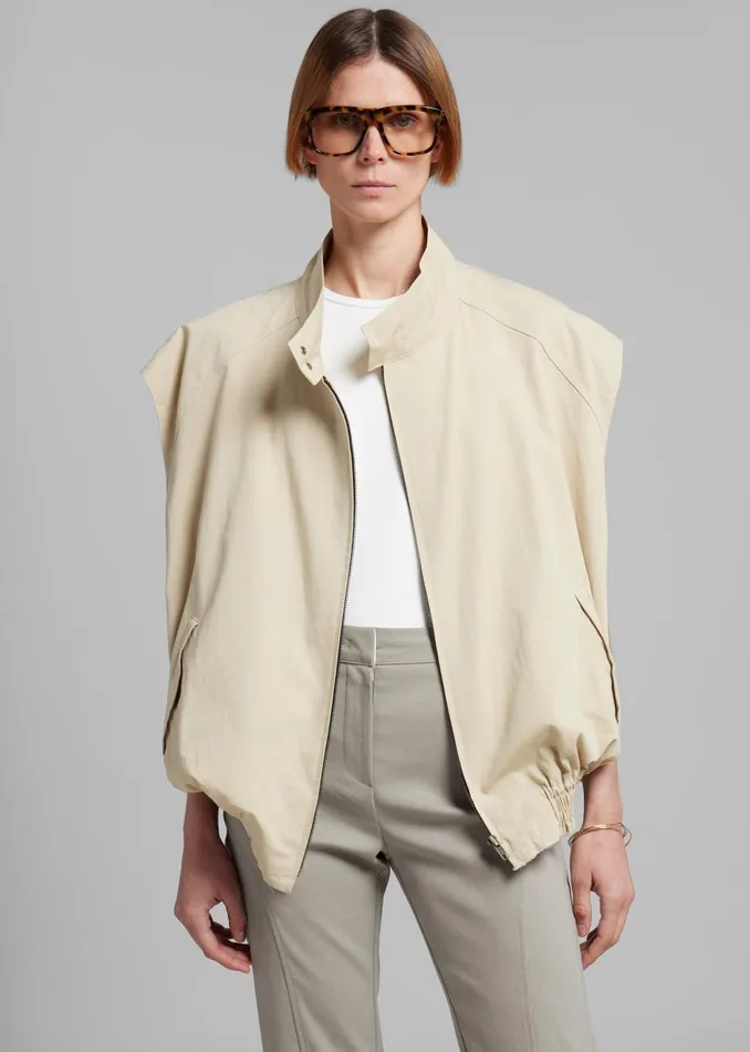 Women Outerwear The Frankie Shop Lance Sleeveless Bomber Jacket 8211 Beige