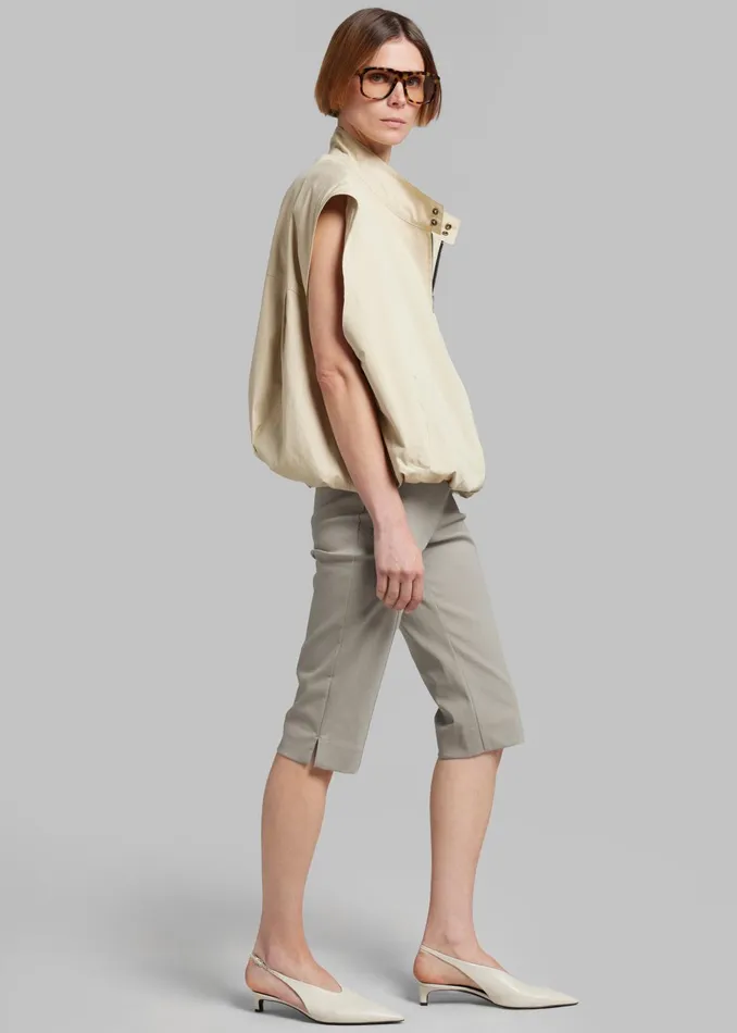 Women Outerwear The Frankie Shop Lance Sleeveless Bomber Jacket 8211 Beige