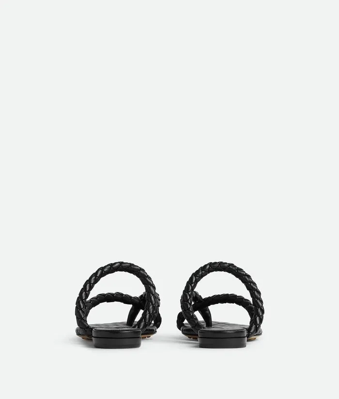 Women Sandals Bottega Veneta Leaf Flat Sandal Black